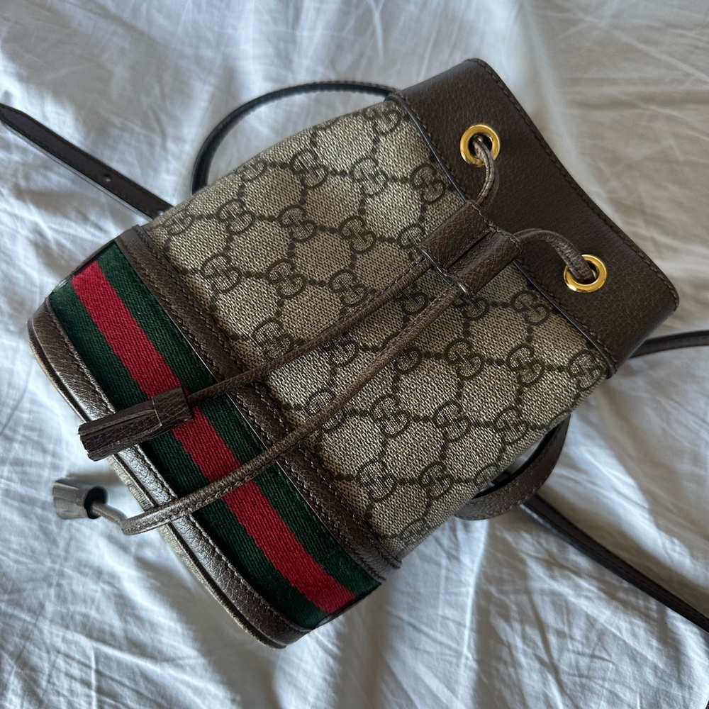 Gucci bucket bag